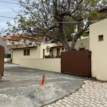 Вилла Walnut Tree *